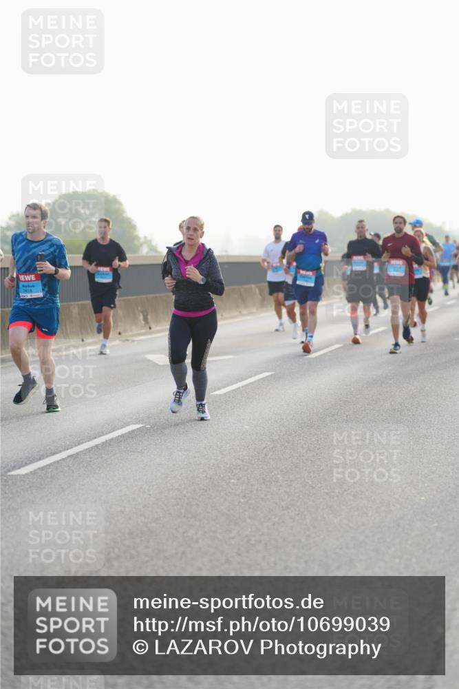 03.10.2026 - Köhlbrandbrückenlauf LAZAROV Photography http://msf.ph/oto/10699039 03.10.2026 09:20:00 Position 3 3818 meine-sportfotos.de
