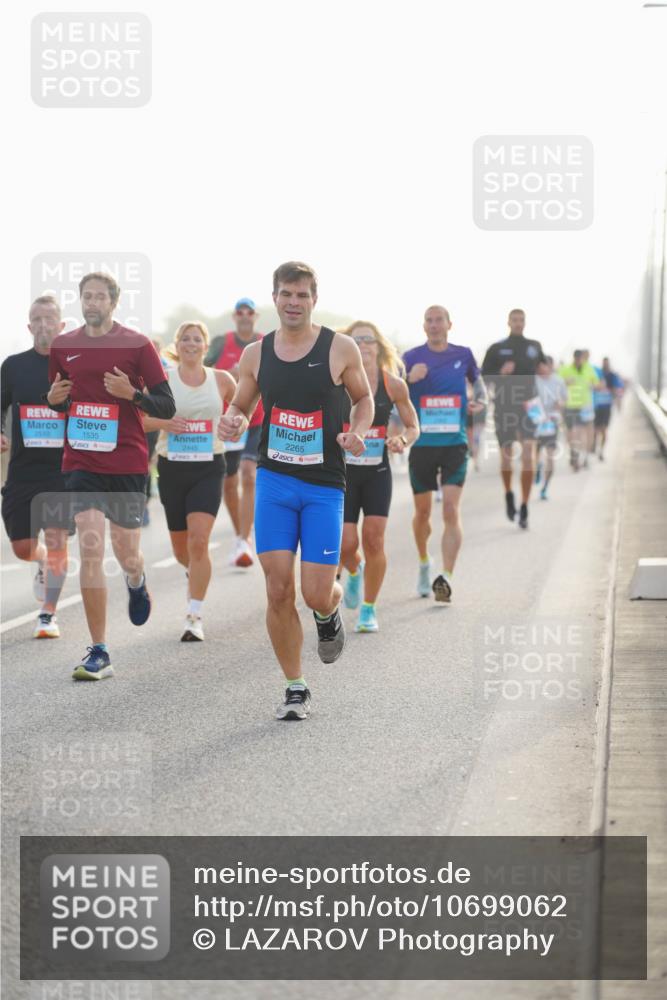 03.10.2026 - Köhlbrandbrückenlauf LAZAROV Photography http://msf.ph/oto/10699062 03.10.2026 09:20:03 Position 3 2445, 2265, 2510, 1535 meine-sportfotos.de