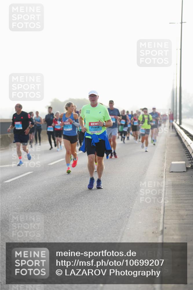 03.10.2026 - Köhlbrandbrückenlauf LAZAROV Photography http://msf.ph/oto/10699207 03.10.2026 09:20:22 Position 3 2026, 2567 meine-sportfotos.de