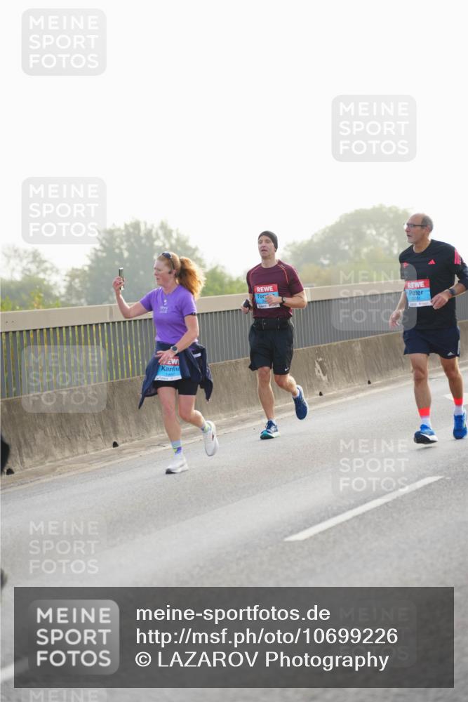 03.10.2026 - Köhlbrandbrückenlauf LAZAROV Photography http://msf.ph/oto/10699226 03.10.2026 09:20:24 Position 3 2651 meine-sportfotos.de