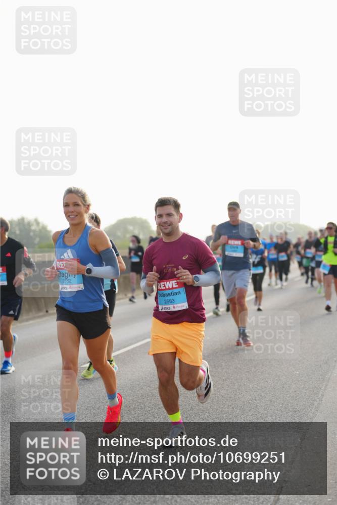 03.10.2026 - Köhlbrandbrückenlauf LAZAROV Photography http://msf.ph/oto/10699251 03.10.2026 09:20:26 Position 3 2582, 42, 195, 2583 meine-sportfotos.de