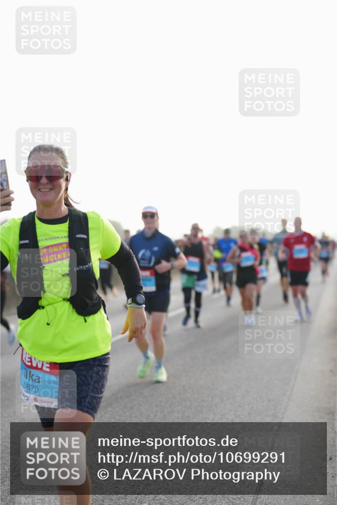 03.10.2026 - Köhlbrandbrückenlauf LAZAROV Photography http://msf.ph/oto/10699291 03.10.2026 09:20:31 Position 3 4, 879 meine-sportfotos.de