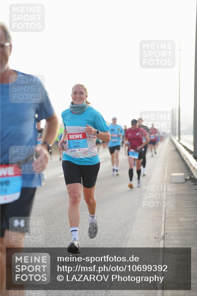 03.10.2026 - Köhlbrandbrückenlauf LAZAROV Photography http://msf.ph/oto/10699392 03.10.2026 09:20:43 Position 3 3867 meine-sportfotos.de