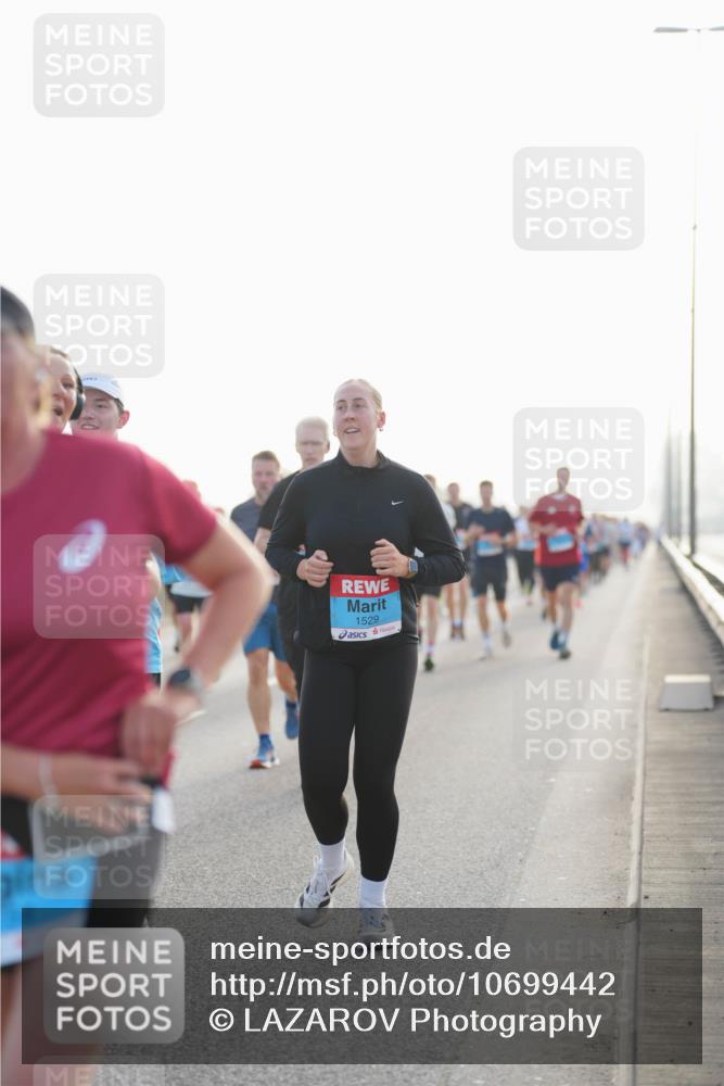 03.10.2026 - Köhlbrandbrückenlauf LAZAROV Photography http://msf.ph/oto/10699442 03.10.2026 09:20:47 Position 3 1529 meine-sportfotos.de