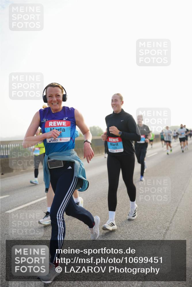03.10.2026 - Köhlbrandbrückenlauf LAZAROV Photography http://msf.ph/oto/10699451 03.10.2026 09:20:49 Position 3 1529 meine-sportfotos.de