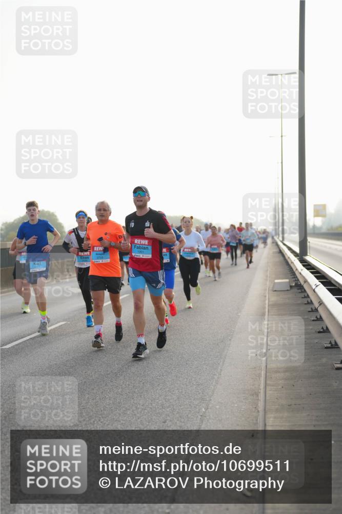 03.10.2026 - Köhlbrandbrückenlauf LAZAROV Photography http://msf.ph/oto/10699511 03.10.2026 09:20:57 Position 3 1901, 3755 meine-sportfotos.de