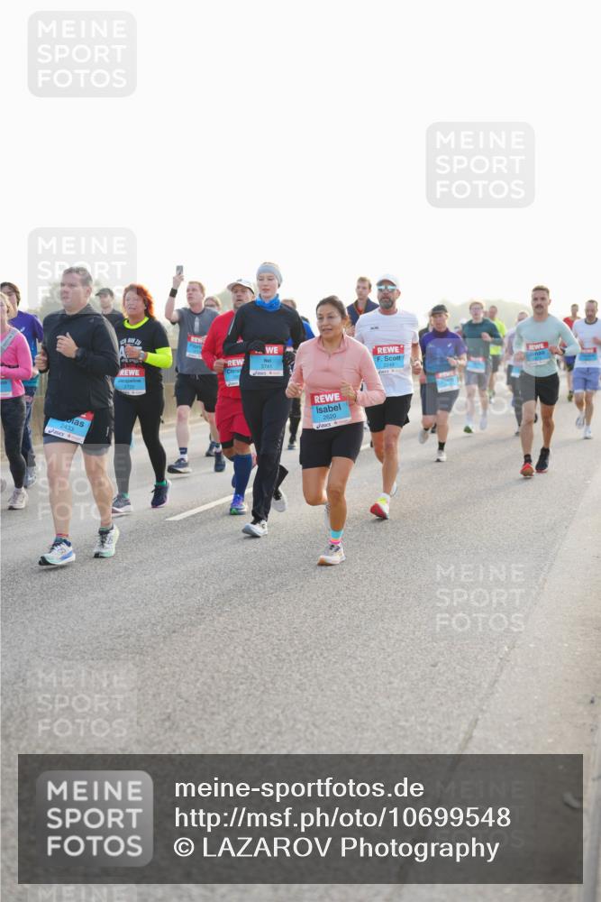 03.10.2026 - Köhlbrandbrückenlauf LAZAROV Photography http://msf.ph/oto/10699548 03.10.2026 09:21:02 Position 3 2433, 3741, 2620 meine-sportfotos.de