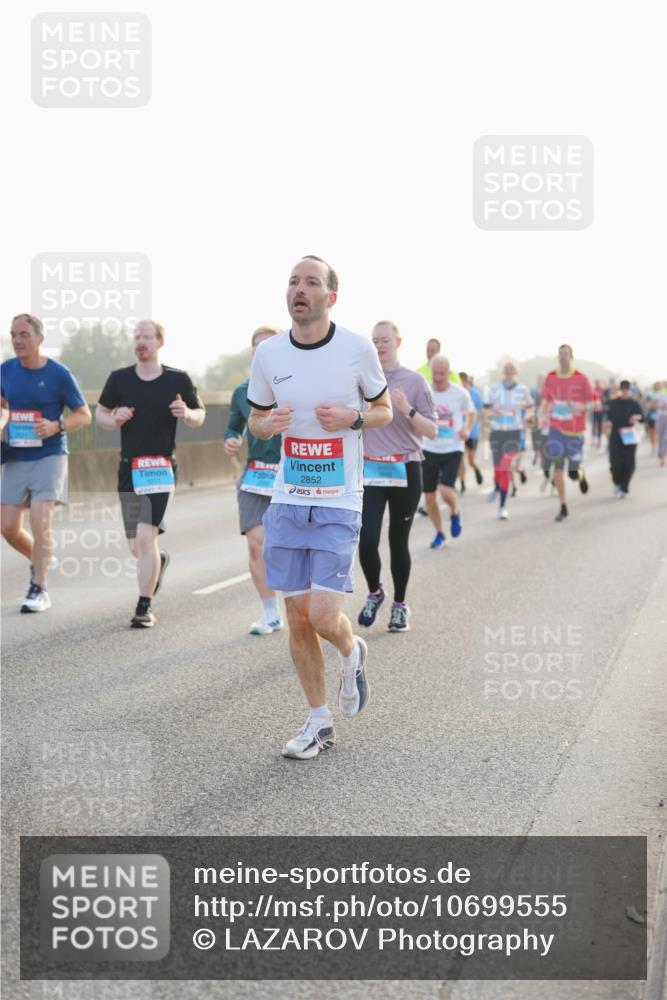 03.10.2026 - Köhlbrandbrückenlauf LAZAROV Photography http://msf.ph/oto/10699555 03.10.2026 09:21:07 Position 3 2852 meine-sportfotos.de