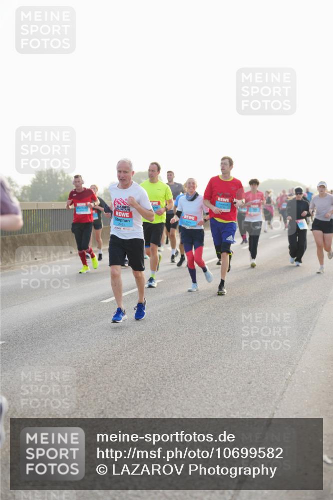 03.10.2026 - Köhlbrandbrückenlauf LAZAROV Photography http://msf.ph/oto/10699582 03.10.2026 09:21:08 Position 3 2451, 3716 meine-sportfotos.de