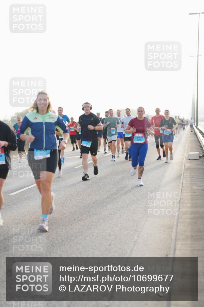03.10.2026 - Köhlbrandbrückenlauf LAZAROV Photography http://msf.ph/oto/10699677 03.10.2026 09:21:17 Position 3 1817, 47, 395, 2811 meine-sportfotos.de