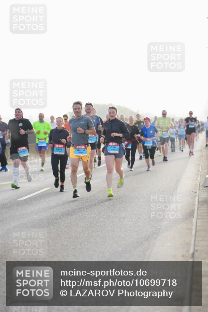03.10.2026 - Köhlbrandbrückenlauf LAZAROV Photography http://msf.ph/oto/10699718 03.10.2026 09:21:23 Position 3 3081, 3147 meine-sportfotos.de