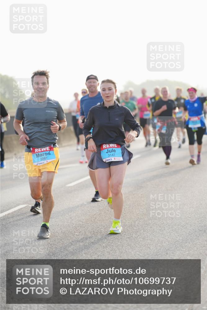 03.10.2026 - Köhlbrandbrückenlauf LAZAROV Photography http://msf.ph/oto/10699737 03.10.2026 09:21:25 Position 3 3081, 3147 meine-sportfotos.de