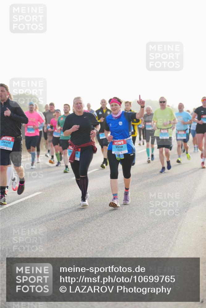 03.10.2026 - Köhlbrandbrückenlauf LAZAROV Photography http://msf.ph/oto/10699765 03.10.2026 09:21:29 Position 3 2893, 1843 meine-sportfotos.de