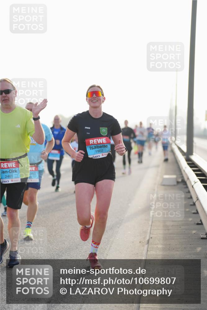 03.10.2026 - Köhlbrandbrückenlauf LAZAROV Photography http://msf.ph/oto/10699807 03.10.2026 09:21:33 Position 3 1902, 2461 meine-sportfotos.de