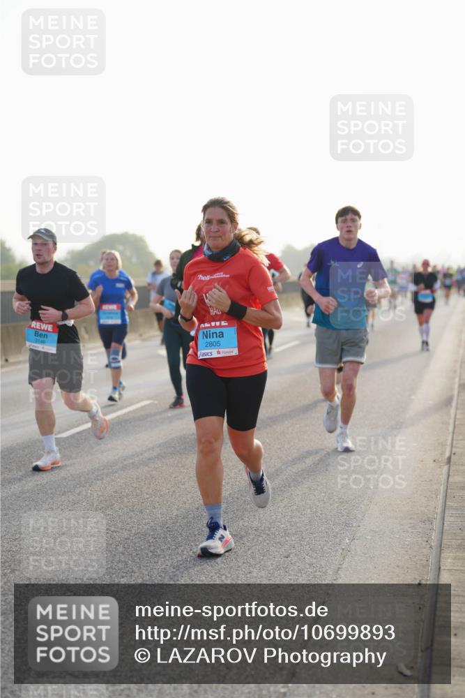 03.10.2026 - Köhlbrandbrückenlauf LAZAROV Photography http://msf.ph/oto/10699893 03.10.2026 09:21:45 Position 3 3146, 6776, 2805 meine-sportfotos.de