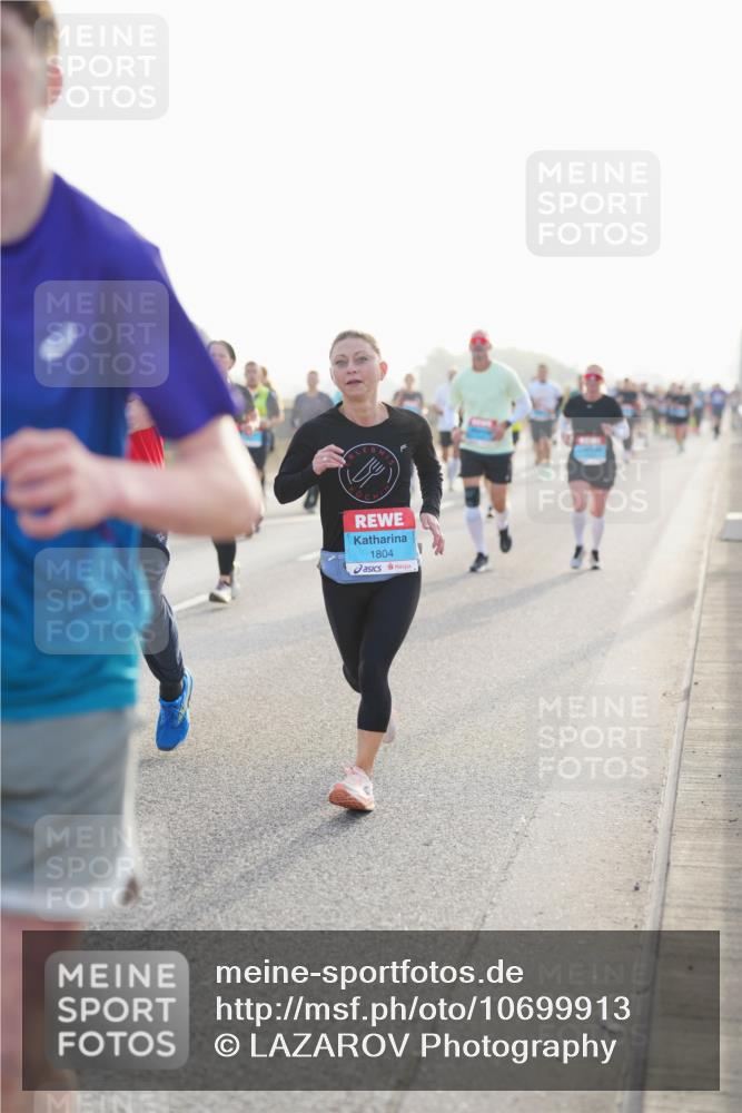 03.10.2026 - Köhlbrandbrückenlauf LAZAROV Photography http://msf.ph/oto/10699913 03.10.2026 09:21:47 Position 3 1804 meine-sportfotos.de