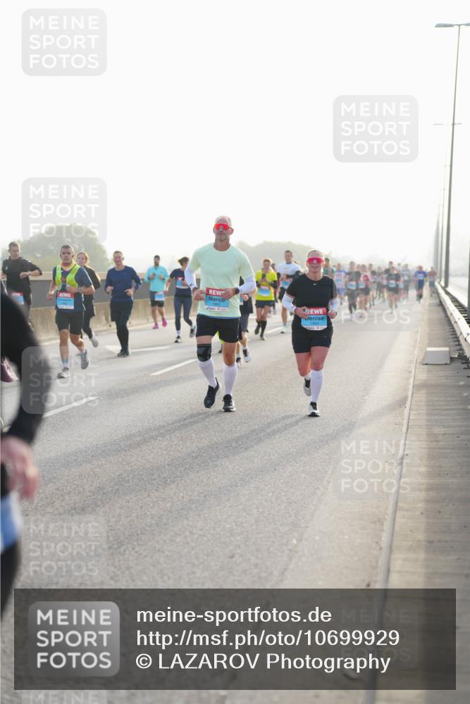 03.10.2026 - Köhlbrandbrückenlauf LAZAROV Photography http://msf.ph/oto/10699929 03.10.2026 09:21:48 Position 3 1965, 1964 meine-sportfotos.de