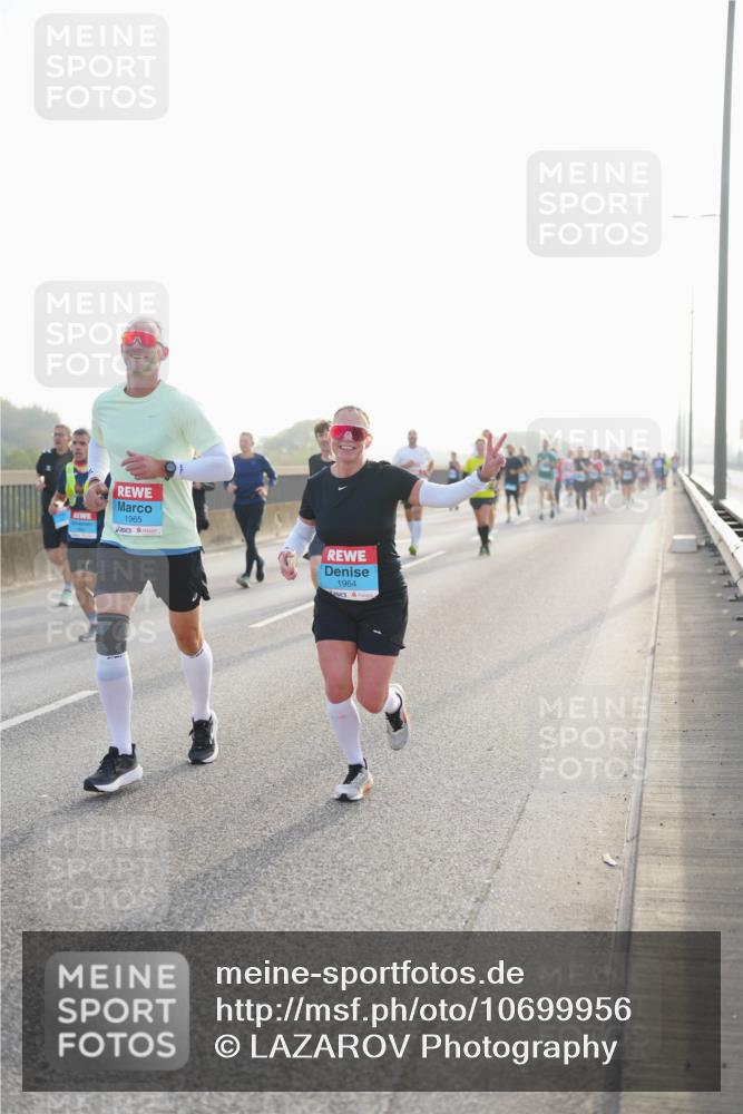 03.10.2026 - Köhlbrandbrückenlauf LAZAROV Photography http://msf.ph/oto/10699956 03.10.2026 09:21:50 Position 3 1965, 1964 meine-sportfotos.de