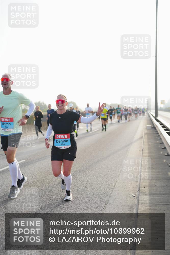 03.10.2026 - Köhlbrandbrückenlauf LAZAROV Photography http://msf.ph/oto/10699962 03.10.2026 09:21:51 Position 3 1965, 1964 meine-sportfotos.de