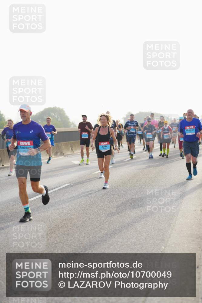 03.10.2026 - Köhlbrandbrückenlauf LAZAROV Photography http://msf.ph/oto/10700049 03.10.2026 09:22:03 Position 3 2187 meine-sportfotos.de