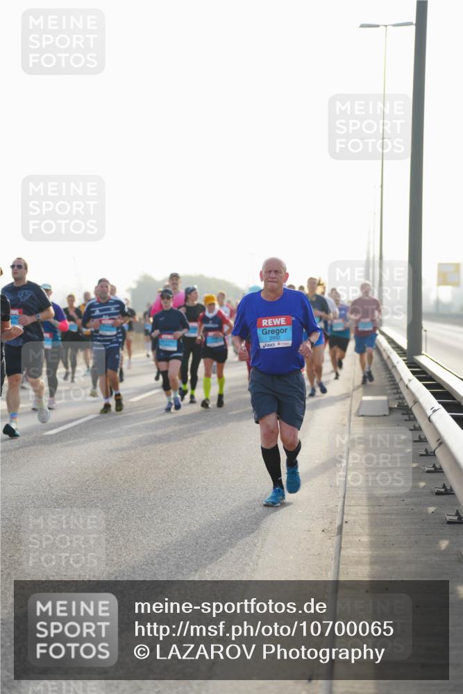 03.10.2026 - Köhlbrandbrückenlauf LAZAROV Photography http://msf.ph/oto/10700065 03.10.2026 09:22:04 Position 3 2992 meine-sportfotos.de