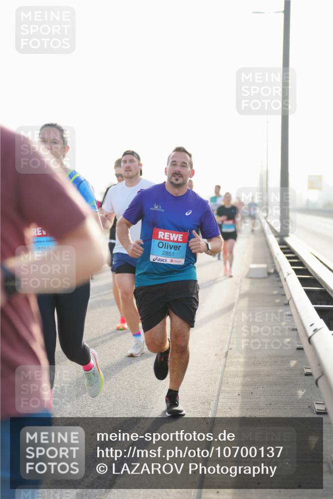 03.10.2026 - Köhlbrandbrückenlauf LAZAROV Photography http://msf.ph/oto/10700137 03.10.2026 09:22:12 Position 3 2255, 2851 meine-sportfotos.de