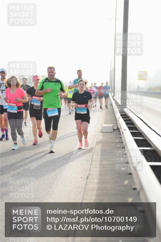 03.10.2026 - Köhlbrandbrückenlauf LAZAROV Photography http://msf.ph/oto/10700149 03.10.2026 09:22:14 Position 3 1847, 2052, 2768 meine-sportfotos.de