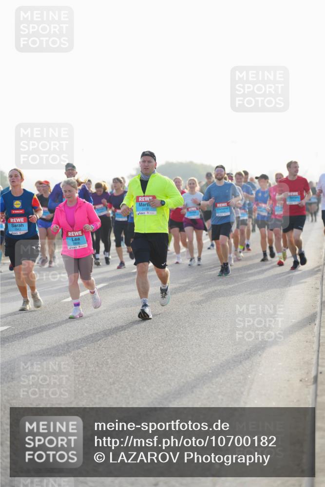 03.10.2026 - Köhlbrandbrückenlauf LAZAROV Photography http://msf.ph/oto/10700182 03.10.2026 09:22:21 Position 3 1943, 2806, 2159 meine-sportfotos.de