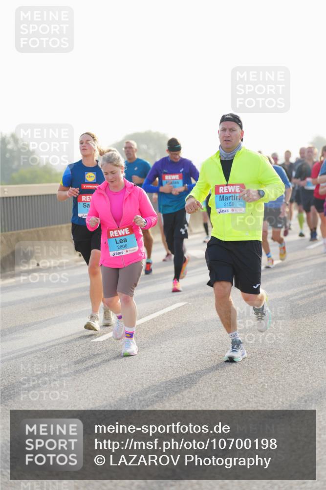 03.10.2026 - Köhlbrandbrückenlauf LAZAROV Photography http://msf.ph/oto/10700198 03.10.2026 09:22:22 Position 3 2806, 2159 meine-sportfotos.de