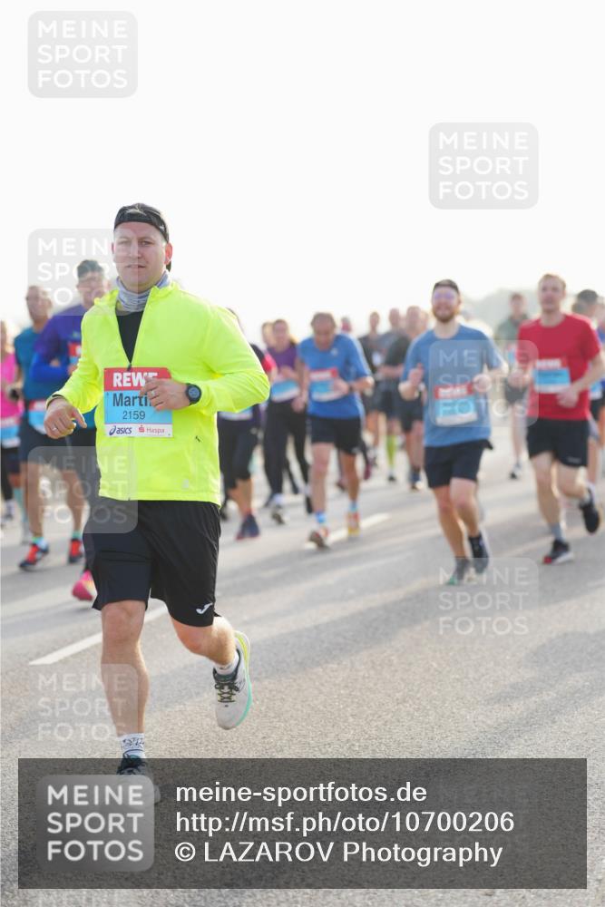 03.10.2026 - Köhlbrandbrückenlauf LAZAROV Photography http://msf.ph/oto/10700206 03.10.2026 09:22:23 Position 3 2159 meine-sportfotos.de