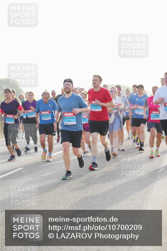 03.10.2026 - Köhlbrandbrückenlauf LAZAROV Photography http://msf.ph/oto/10700209 03.10.2026 09:22:24 Position 3 1417, 3328, 3150, 1840 meine-sportfotos.de