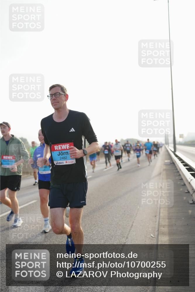 03.10.2026 - Köhlbrandbrückenlauf LAZAROV Photography http://msf.ph/oto/10700255 03.10.2026 09:22:31 Position 3 2482 meine-sportfotos.de