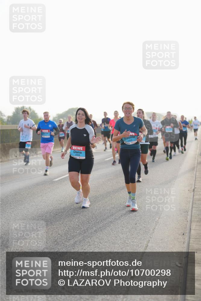 03.10.2026 - Köhlbrandbrückenlauf LAZAROV Photography http://msf.ph/oto/10700298 03.10.2026 09:22:38 Position 3 2868, 2968 meine-sportfotos.de