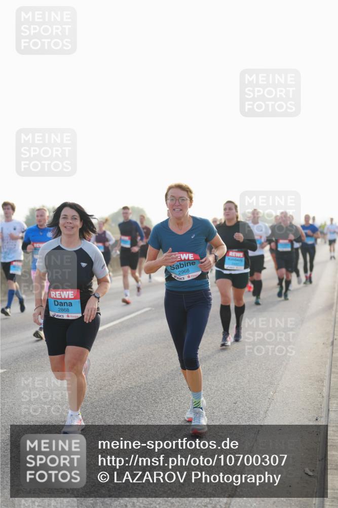 03.10.2026 - Köhlbrandbrückenlauf LAZAROV Photography http://msf.ph/oto/10700307 03.10.2026 09:22:38 Position 3 2868, 2968 meine-sportfotos.de