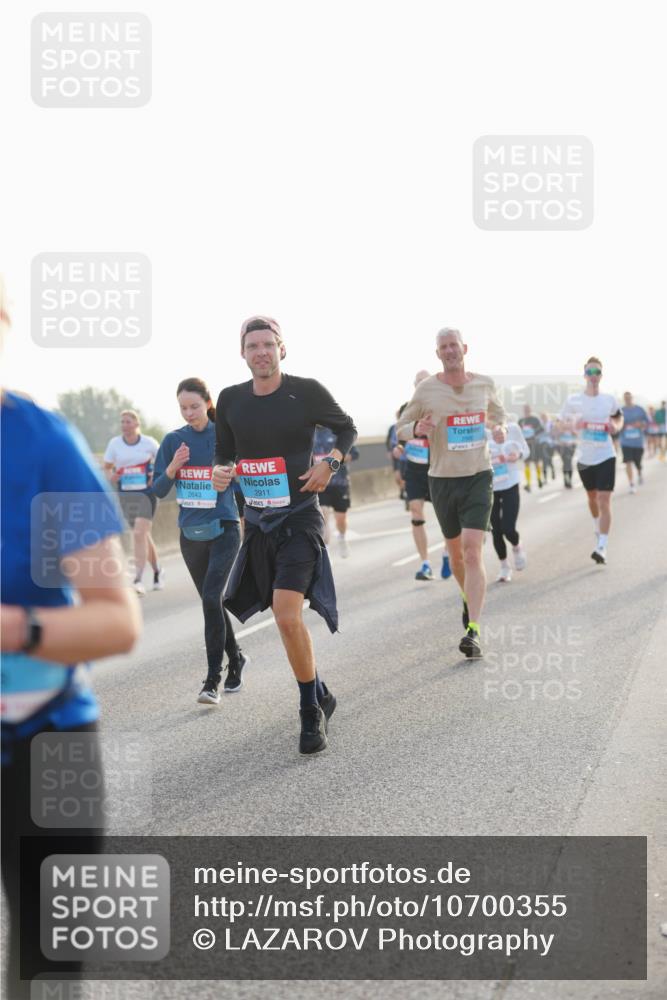03.10.2026 - Köhlbrandbrückenlauf LAZAROV Photography http://msf.ph/oto/10700355 03.10.2026 09:22:44 Position 3 2643, 2911 meine-sportfotos.de