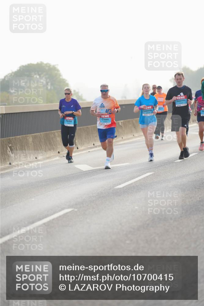 03.10.2026 - Köhlbrandbrückenlauf LAZAROV Photography http://msf.ph/oto/10700415 03.10.2026 09:22:54 Position 3 2064, 2919 meine-sportfotos.de