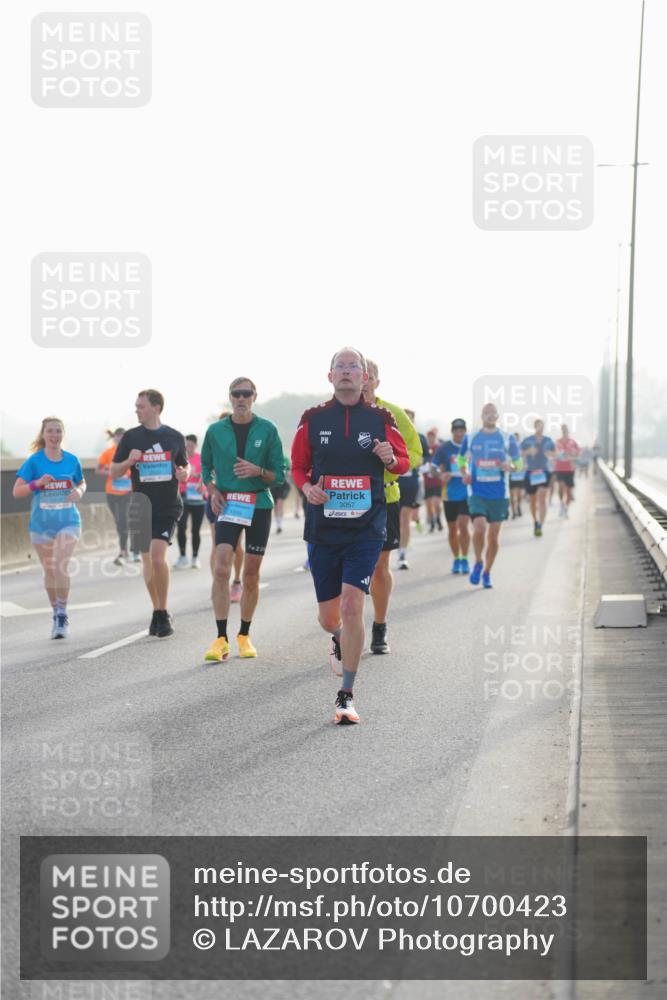 03.10.2026 - Köhlbrandbrückenlauf LAZAROV Photography http://msf.ph/oto/10700423 03.10.2026 09:22:56 Position 3 1209, 22, 3057 meine-sportfotos.de