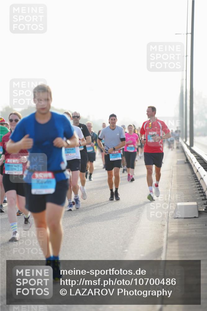 03.10.2026 - Köhlbrandbrückenlauf LAZAROV Photography http://msf.ph/oto/10700486 03.10.2026 09:23:05 Position 3 1244, 3051 meine-sportfotos.de
