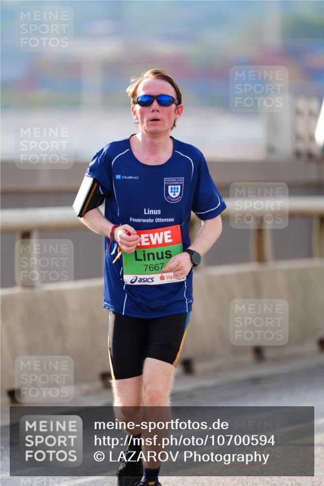 03.10.2026 - Köhlbrandbrückenlauf LAZAROV Photography http://msf.ph/oto/10700594 03.10.2026 16:14:13 Position 2 7667 meine-sportfotos.de