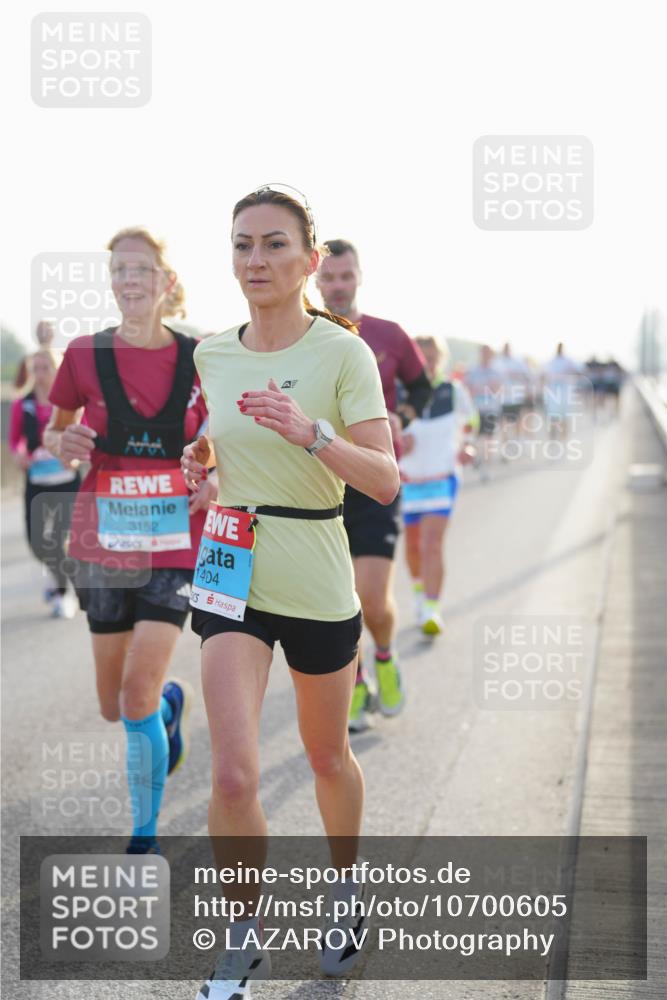 03.10.2026 - Köhlbrandbrückenlauf LAZAROV Photography http://msf.ph/oto/10700605 03.10.2026 09:23:21 Position 3 3152, 1404 meine-sportfotos.de