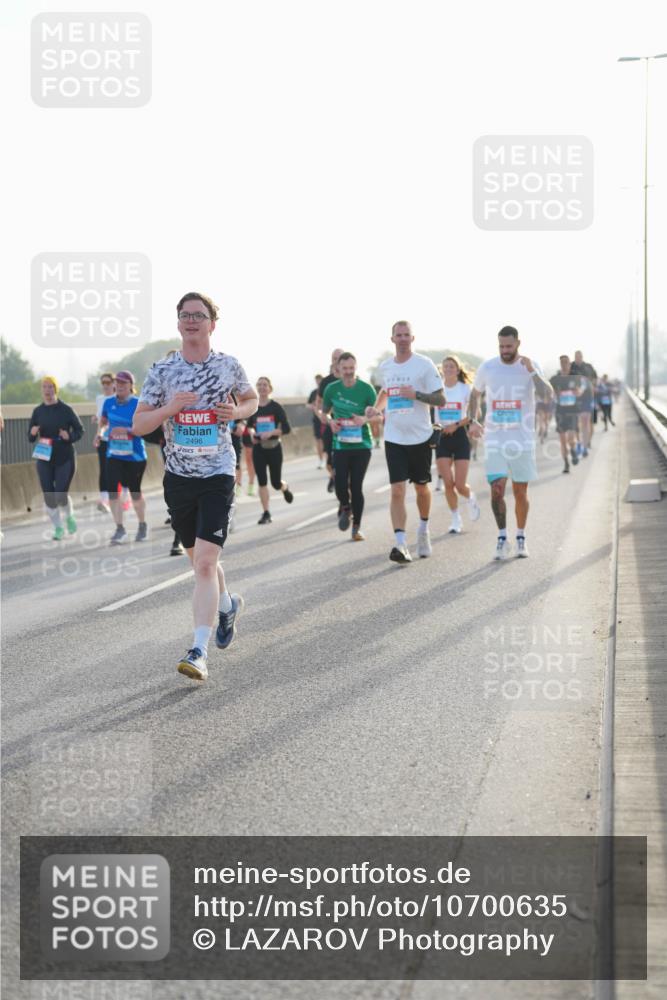 03.10.2026 - Köhlbrandbrückenlauf LAZAROV Photography http://msf.ph/oto/10700635 03.10.2026 09:23:25 Position 3 2496 meine-sportfotos.de