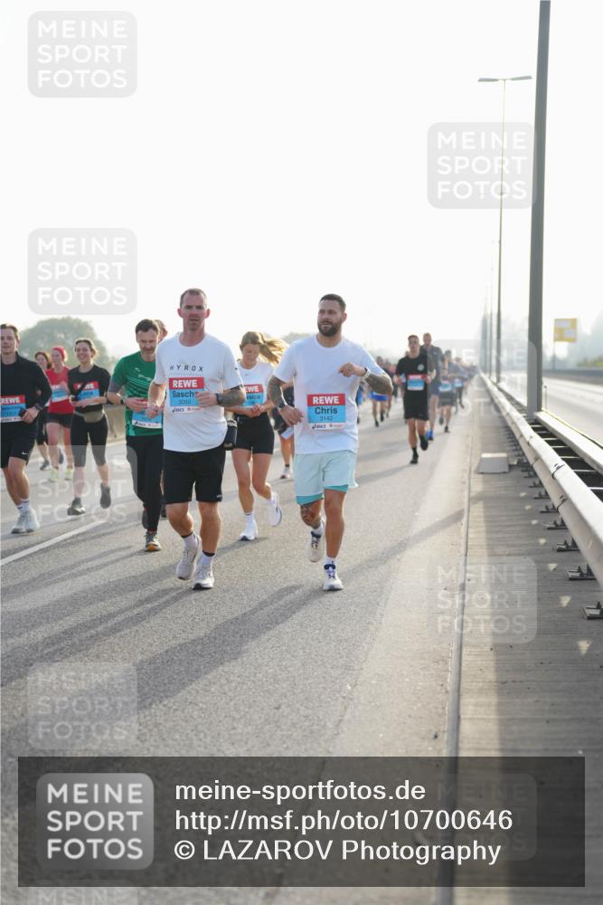 03.10.2026 - Köhlbrandbrückenlauf LAZAROV Photography http://msf.ph/oto/10700646 03.10.2026 09:23:27 Position 3 3050, 3142 meine-sportfotos.de