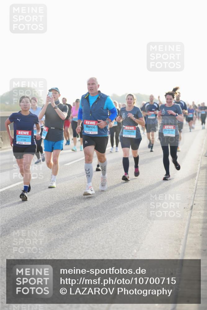 03.10.2026 - Köhlbrandbrückenlauf LAZAROV Photography http://msf.ph/oto/10700715 03.10.2026 09:23:38 Position 3 2788, 1735, 1051 meine-sportfotos.de
