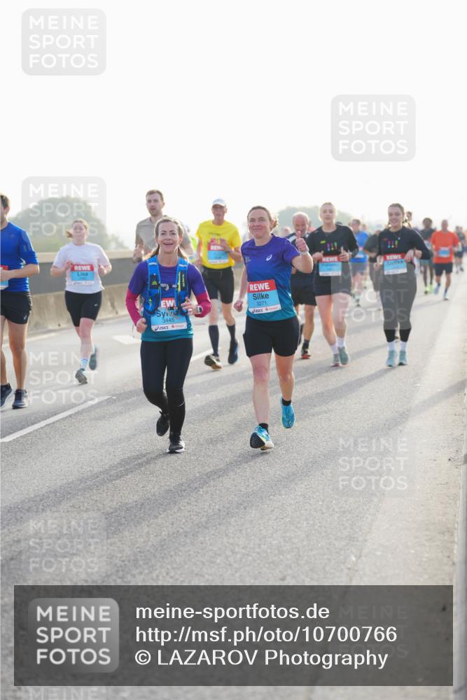 03.10.2026 - Köhlbrandbrückenlauf LAZAROV Photography http://msf.ph/oto/10700766 03.10.2026 09:23:47 Position 3 3445, 3271 meine-sportfotos.de