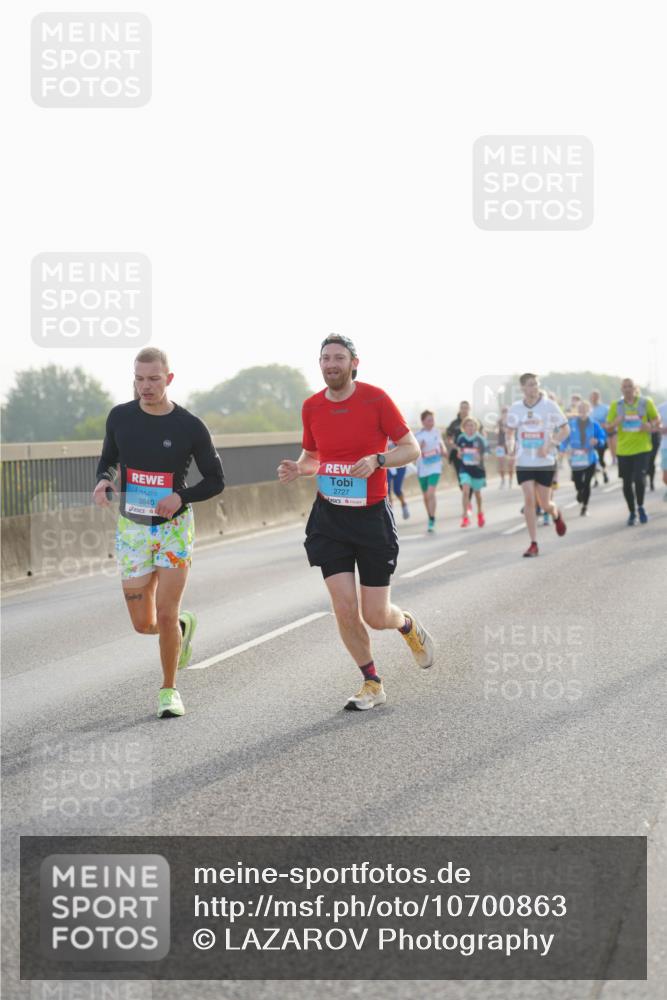 03.10.2026 - Köhlbrandbrückenlauf LAZAROV Photography http://msf.ph/oto/10700863 03.10.2026 09:24:00 Position 3 3840, 2727 meine-sportfotos.de