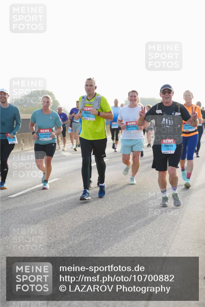 03.10.2026 - Köhlbrandbrückenlauf LAZAROV Photography http://msf.ph/oto/10700882 03.10.2026 09:24:05 Position 3 2862, 1654, 2967, 1411, 2820 meine-sportfotos.de
