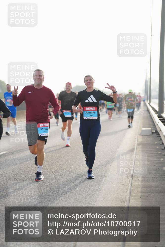 03.10.2026 - Köhlbrandbrückenlauf LAZAROV Photography http://msf.ph/oto/10700917 03.10.2026 09:24:09 Position 3 1544, 1543 meine-sportfotos.de