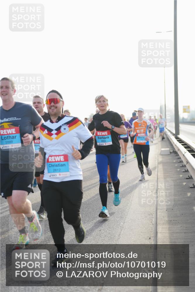 03.10.2026 - Köhlbrandbrückenlauf LAZAROV Photography http://msf.ph/oto/10701019 03.10.2026 09:24:27 Position 3 2889, 31, 2812, 2855 meine-sportfotos.de