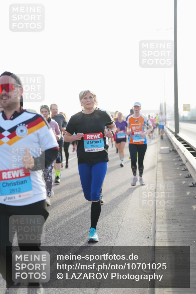 03.10.2026 - Köhlbrandbrückenlauf LAZAROV Photography http://msf.ph/oto/10701025 03.10.2026 09:24:28 Position 3 2812, 2855 meine-sportfotos.de