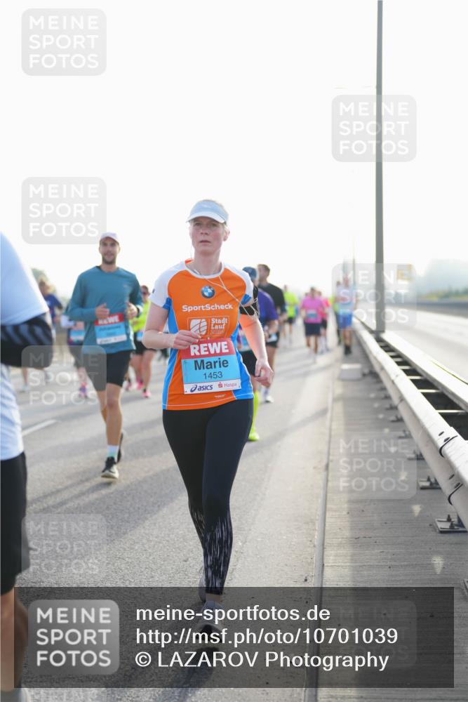 03.10.2026 - Köhlbrandbrückenlauf LAZAROV Photography http://msf.ph/oto/10701039 03.10.2026 09:24:30 Position 3 2014, 1453 meine-sportfotos.de